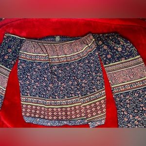 Floral of the shoulder semi crop top blouse